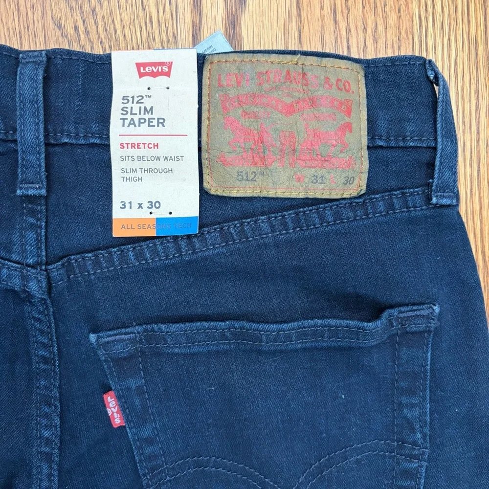 NWT Levi's 512 Slim Taper Stretch 31x30 Dark Jeans